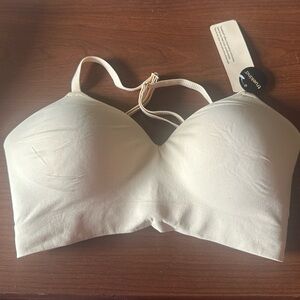 Trukind Wireless Shaping bra Beige Size Small NWT
